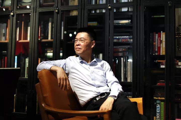 新樂視守夜人張昭：活著，是像青蛙一樣忍耐