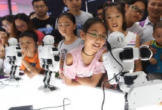 阿里云總裁胡曉明:做城市合伙人 給重慶插上智能化的翅膀