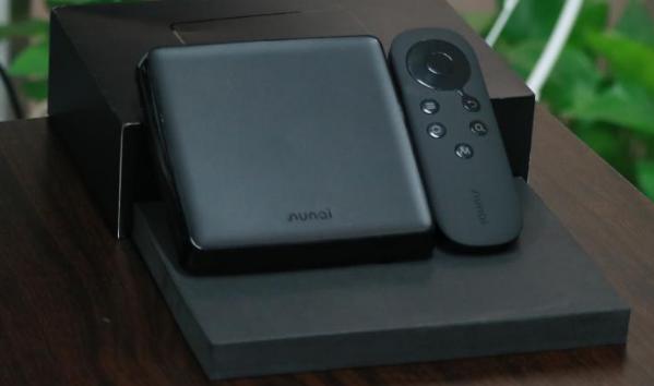 【實(shí)測(cè)】芒果自主OS的牛奶盒子，能否喚醒邊緣徘徊的互聯(lián)網(wǎng)電視盒子？