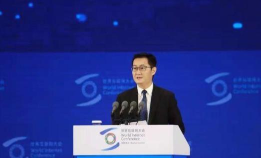 馬化騰：應(yīng)該認(rèn)真考慮對(duì)VR版微信的開(kāi)發(fā)了