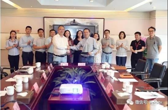 央視網(wǎng)與科大訊飛戰(zhàn)略合作 “人工智能編輯部”建設(shè)提速